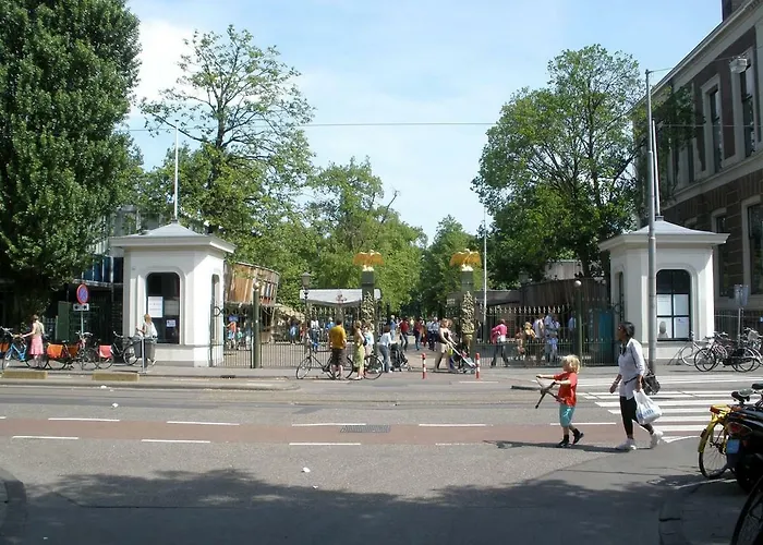 Appartement Quiet For 4 At Park In Center