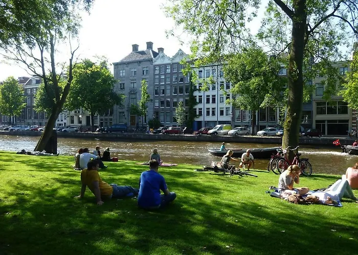 Quiet For 4 At Park In Center * Amsterdam