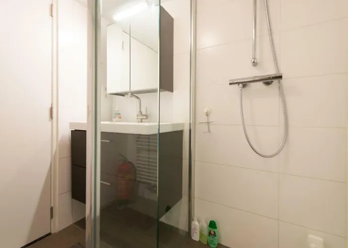 Quiet For 4 At Park In Center Appartement