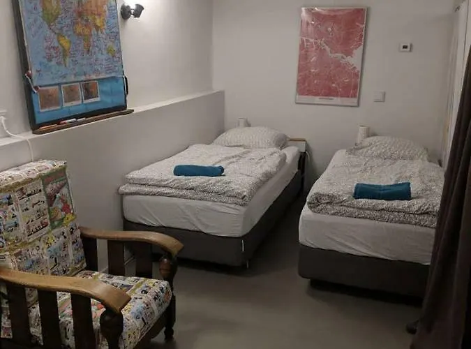 Quiet For 4 At Park In Center * Amsterdam