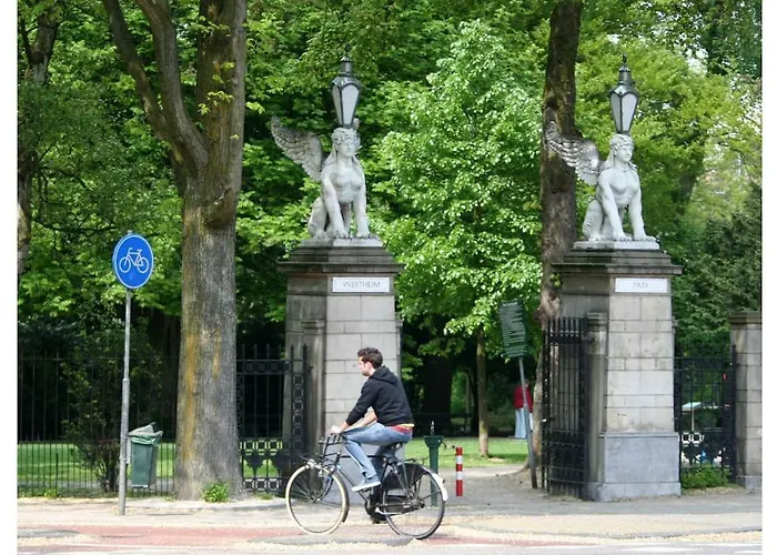 Quiet For 4 At Park In Center Appartement