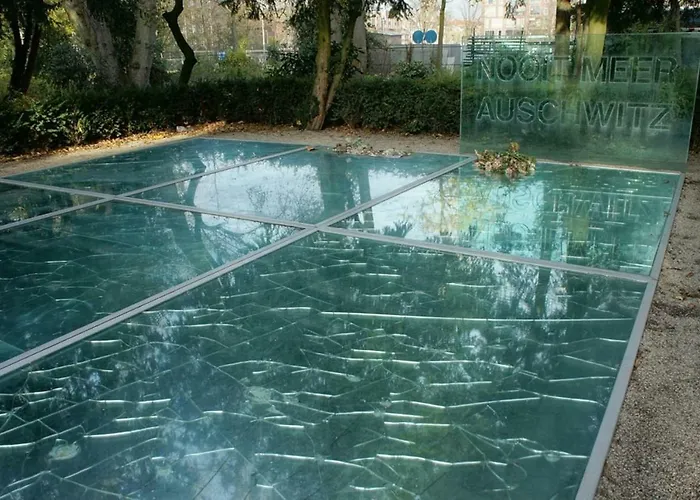 Appartement Quiet For 4 At Park In Center Amsterdam